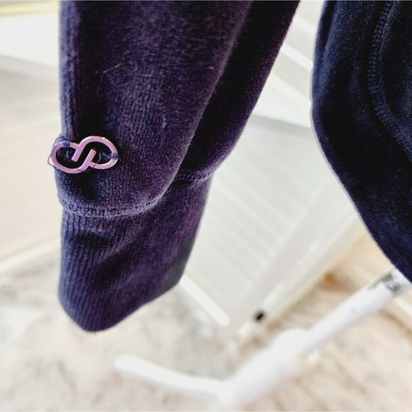 CALIA PLUSH NAVY SWEATSHIRT SIZE MED - Picture 7 of 8